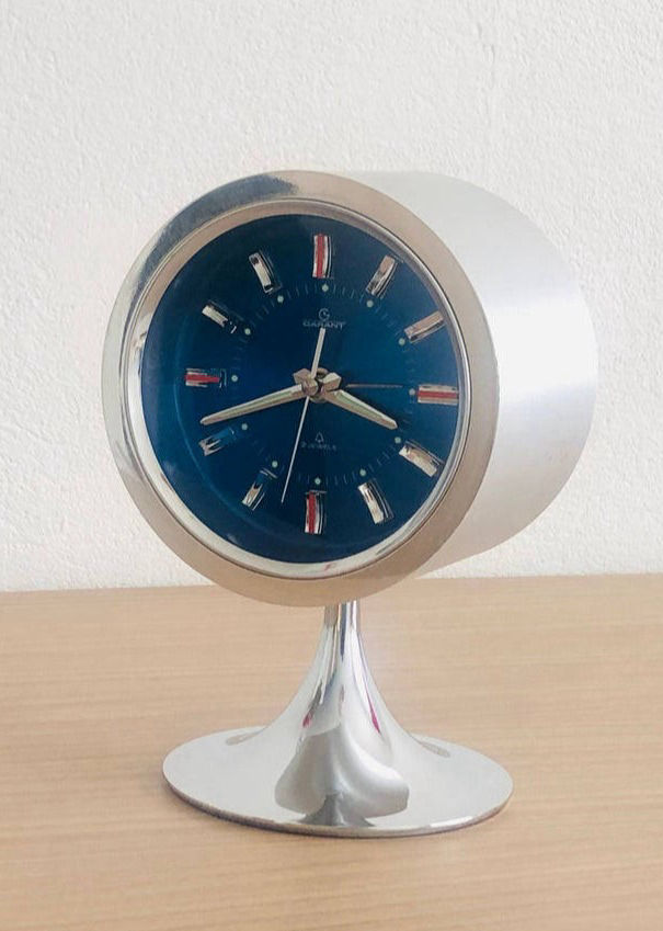 Uhr Space Age Blau